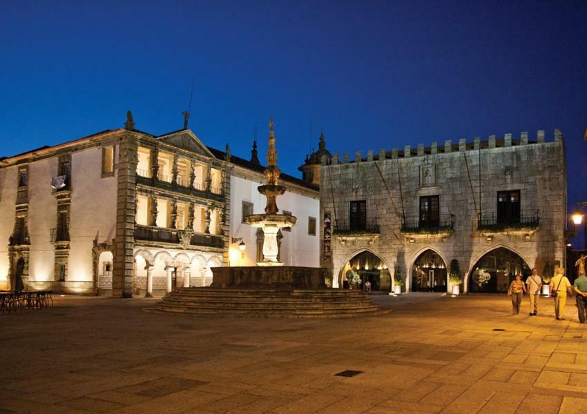 Cantinho da Matriz Viana do Castelo Exterior foto